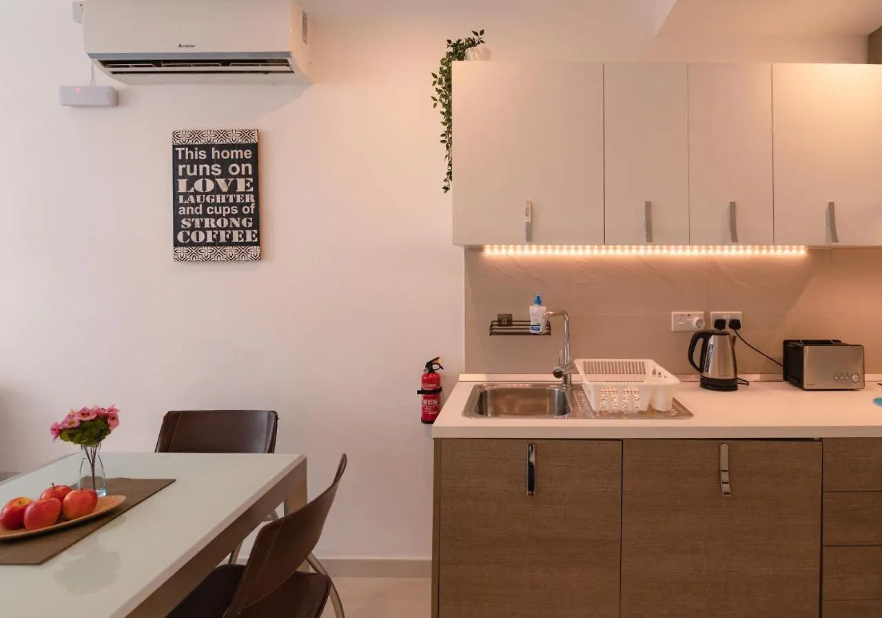 Modern Comfort - 2Br Apartment Center Of St Julians & Paceville Saint Julian's