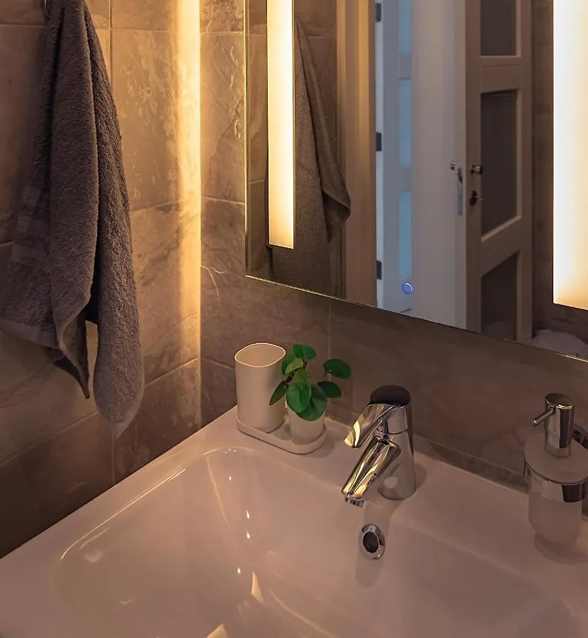 Modern Comfort - 2Br Apartment Center Of St Julians & Paceville San Giuliano Malta